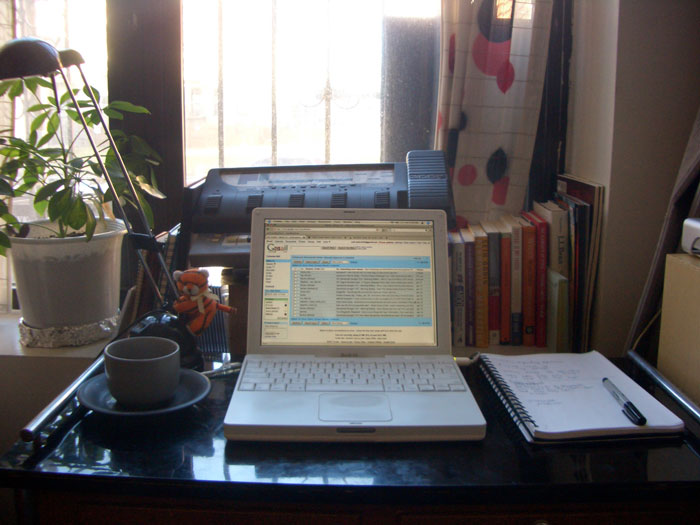 "This New Age Of Texting To Call Off Literally Drives Me Insane": Manager States That People Who Text Employers Are “Unprofessional”, Gets Blasted Online "This New Age Of Texting To Call Off Literally Drives Me Insane": Manager States That People Who Text Employers Are “Unprofessional”, Gets Blasted Online