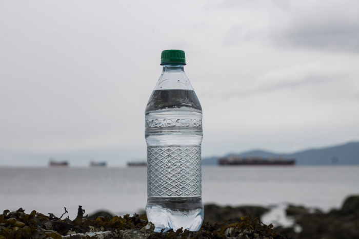 Man Doesn&rsquo;t Read His Cheap AirBnB&rsquo;s Description, Setting Off Wild Chain Of Events That Gets His Girlfriend Soaked In Pee