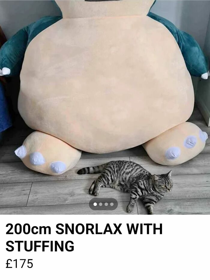 People-Selling-Goods-Online-Uninspiring-Adverts