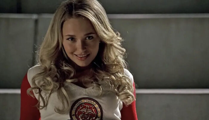 “Bakes Muffins Part-Time 3 Days A Week But Lives In A 2500 Sq Ft Loft”: 40 Overdone Film Tropes That Audiences Are Tired Of Seeing