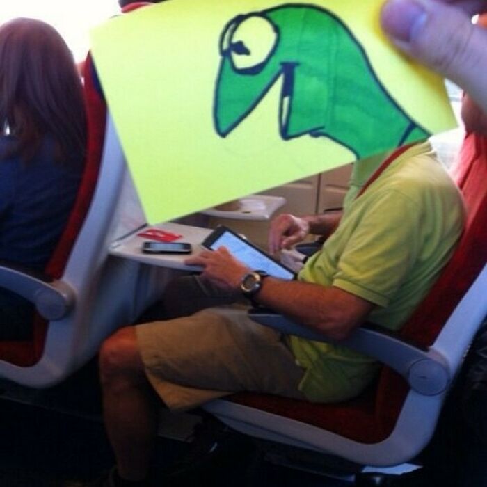 Illustrator Finds A Creative Way To Spend Time On A Train