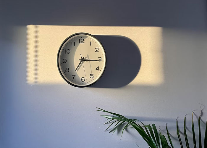 30 People Who Grew Up With Strict Parents Share The Most Absurd Rule They Had To Live By