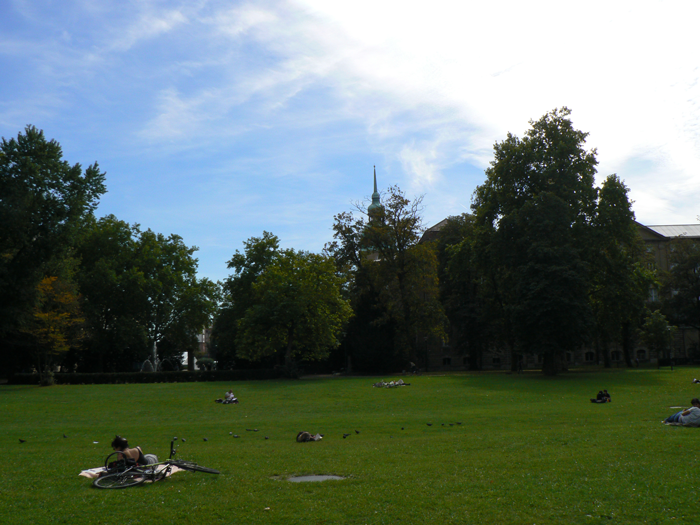 &ldquo;I Live Here&rdquo;: Karen Claims That The House Is Hers After Parking Her Car In A Family&rsquo;s Driveway