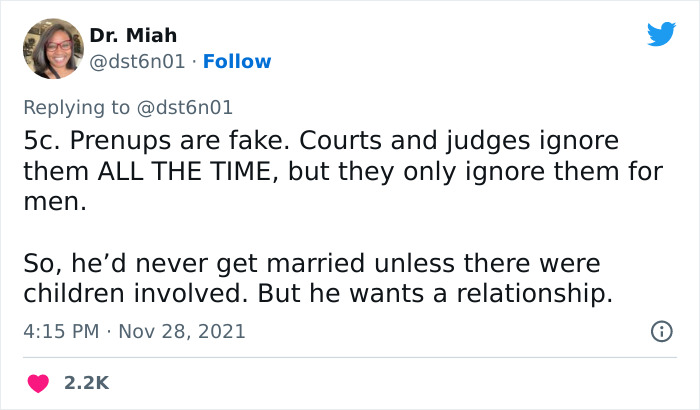 On The First Date, Man Expresses Some Pretty Concerning Opinions, Woman Realizes How Bad It Was Only At Home