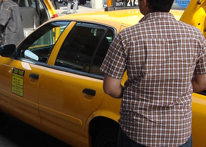 30 Common Mistakes That Tourists Make While Visiting Europe