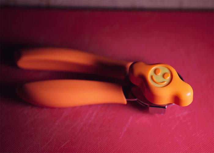 50 Customer Service Workers Share Memorable Interactions That Continue To Haunt Them To This Day