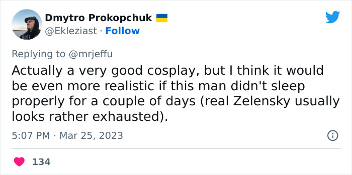 Kyoto University Graduates Traditionally Put On Bizarre Outfits For The Ceremony, And This Student Attempts To Cosplay President Zelensky