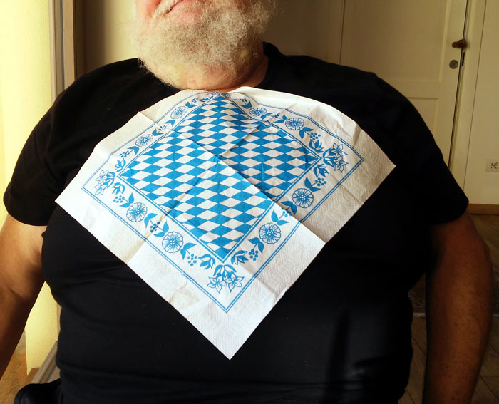 People Online Are Cracking Up About This Woman&rsquo;s Idea To Congratulate The Most Entitled Couple She Met While Working At A Restaurant