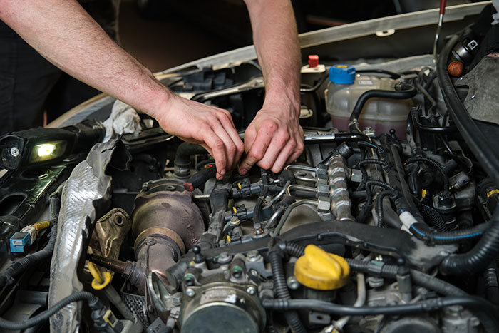 "He Looked Extremely Shocked When I Told Him My Wage": Boss Replaces Two People With One Person Who's Paid Less, Gets Upset When He Quits On The First Day