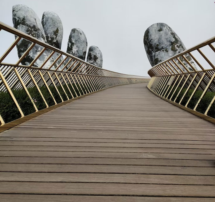 Someone Asks "Blanket NDAs Are Now Illegal, What Can You Finally Tell Us About Your Former Employer?" And 30 People Deliver