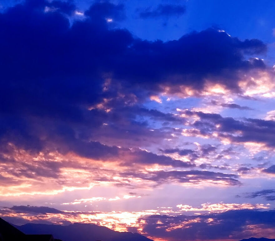 I Captured The Winter Sunrises On My Phone (10 Pics)