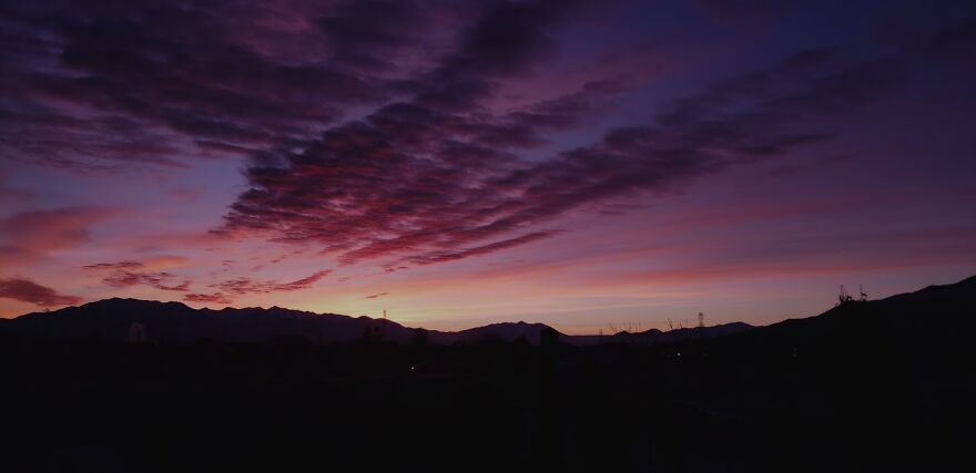 I Captured The Winter Sunrises On My Phone (10 Pics)