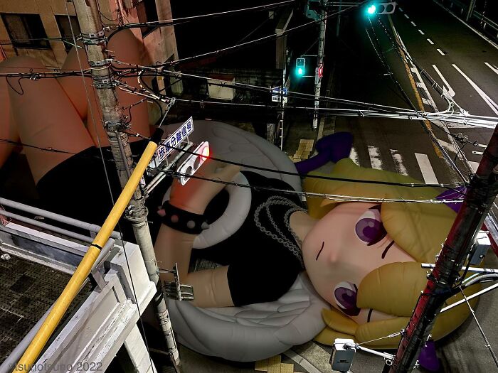 This Artist Digitally Places Giant Inflatable Women Around The City And It Looks Very Real (21 Pics)