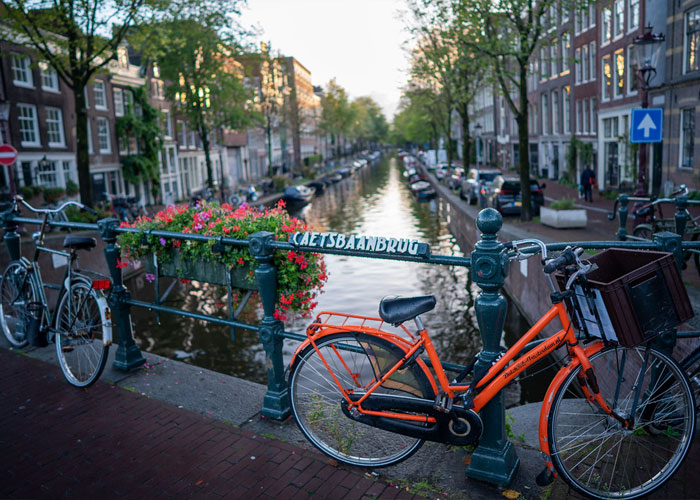 30 Common Mistakes That Tourists Make While Visiting Europe