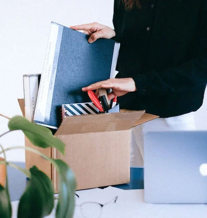 Someone Asks "Blanket NDAs Are Now Illegal, What Can You Finally Tell Us About Your Former Employer?" And 30 People Deliver