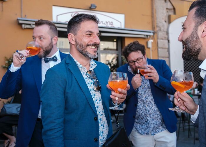 ‘Not A Wedding Photographer’ Captures The Chaos Of People’s Special Day (93 New Pics)