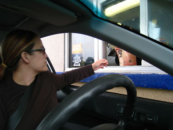 People Share Stories About Workplaces So Toxic That The Entire Staff Quit At Once, Here Are The 35 Wildest Ones