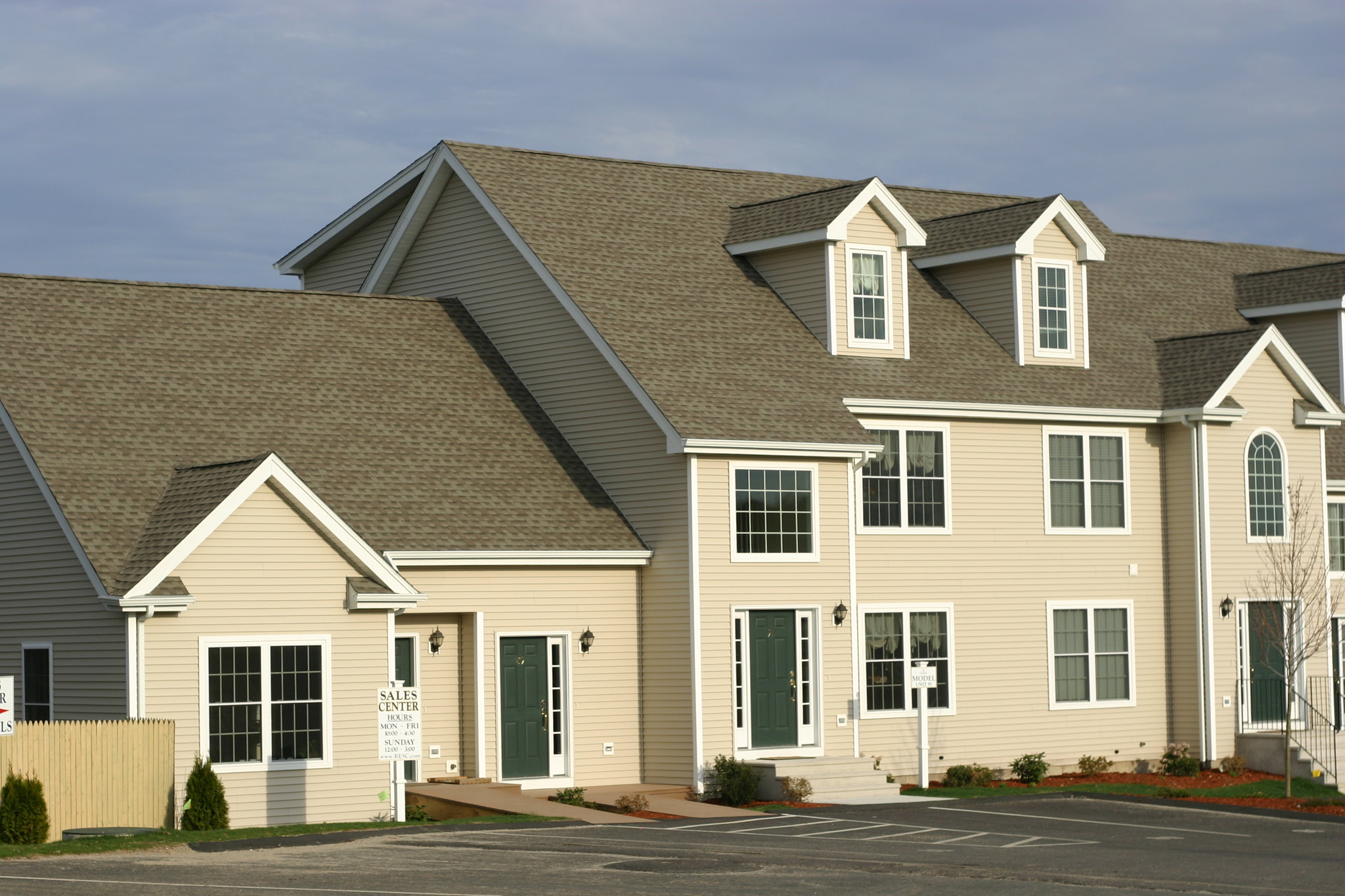 Landlord Tries To Nickel-And-Dime His Tenant, Man Uses It For His Benefit