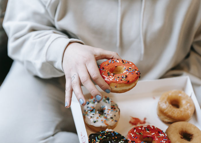 Mom Orders Takeout After Putting Kids To Bed After Having A Bad Day, Drama Ensues When Her Ex Finds Out