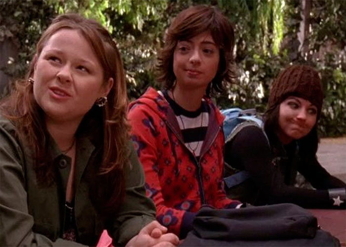 50 TV Shows That Were Great In The Beginning And Great Until The End, As Shared In This Online Thread