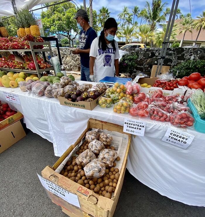 50 Hilarious Bits Of Small-Town Gossip That May Make You Regret Living In The Big City