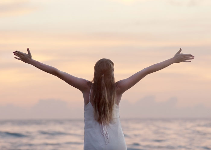 Teen Doesn't Want Her "Chubby" Friend To Ruin Her Vacation Pictures, So She Uninvites Her, Disappointed Mom Teaches Her A Lesson Teen Doesn't Want Her "Chubby" Friend To Ruin Her Vacation Pictures, So She Uninvites Her, Disappointed Mom Teaches Her A Lesson