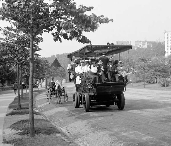 Riverside Drive New York City Ca.1910