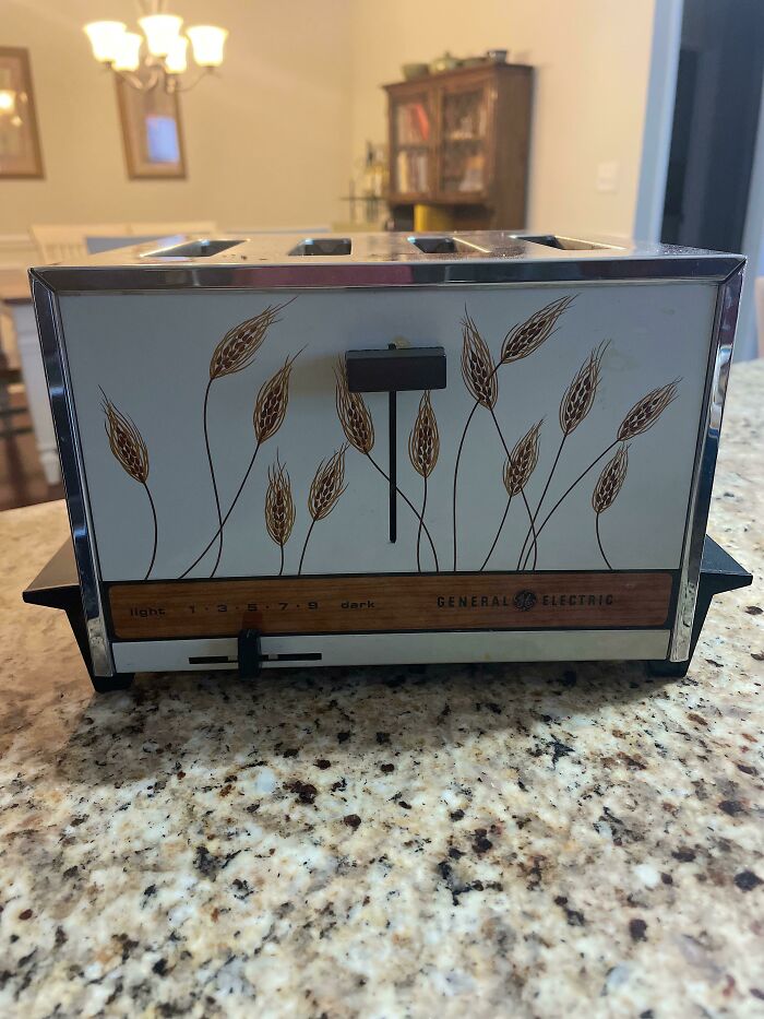 My Mom’s 1982 Ge Toaster. Same Age As Me. Used Every Day