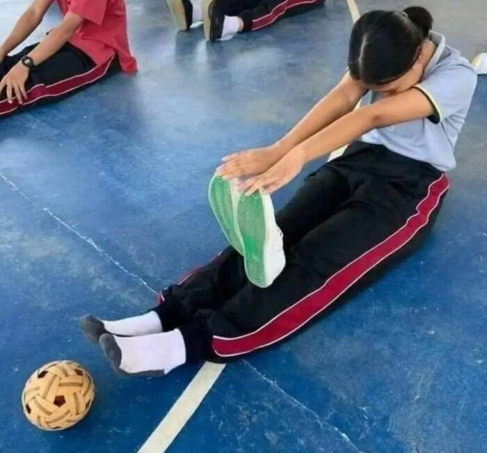 Absolutely Chaotic Memes From The “Absurd Posting” Page That May Leave You Questioning Things (50 Posts)