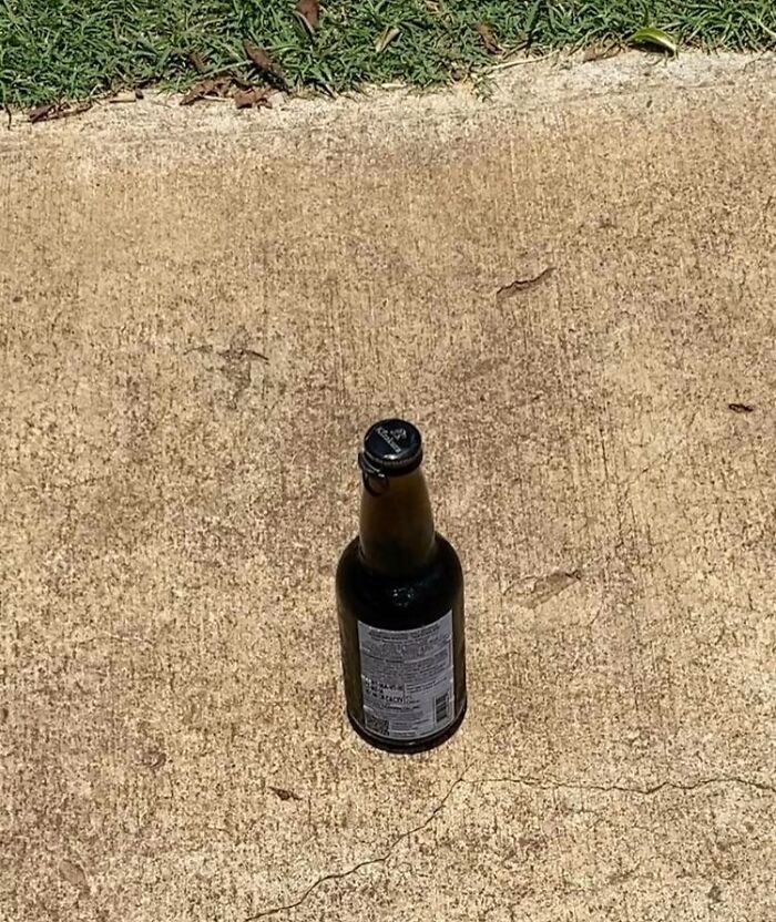 Lahaina Noon In Hawaii Right Now - The Sun Passes Directly Overhead, So Anything That Isn't Topheavy Doesn't Cast A Shadow