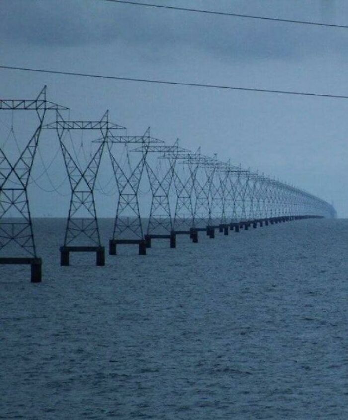 It's So Big You Can See The Earth's Curve