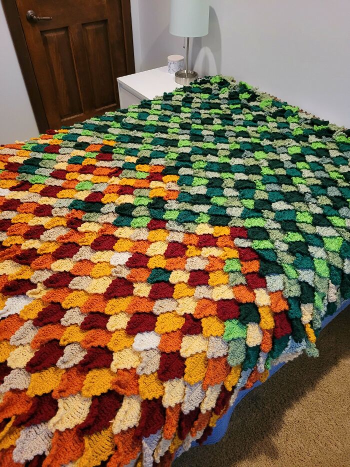 My Leaf Blanket Is Done!!