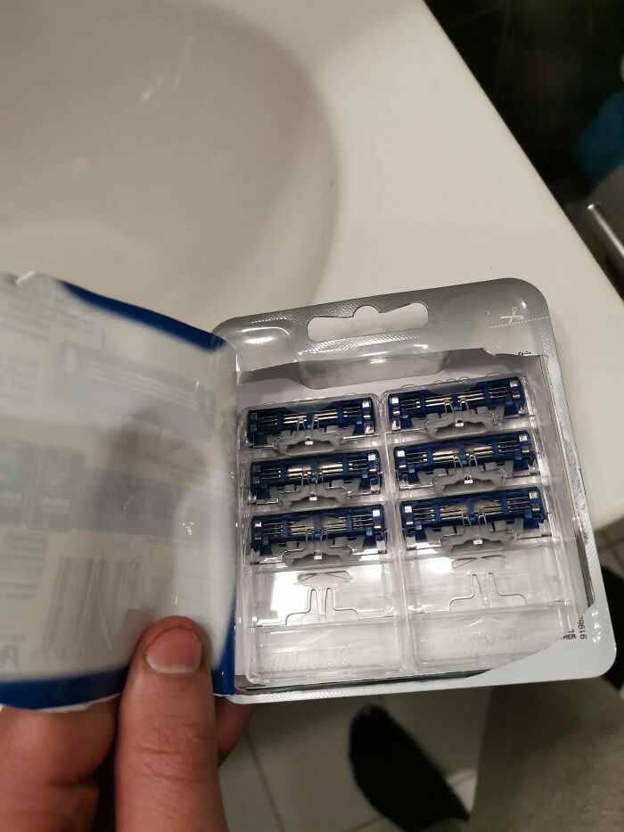Brand New Pack Of Razors