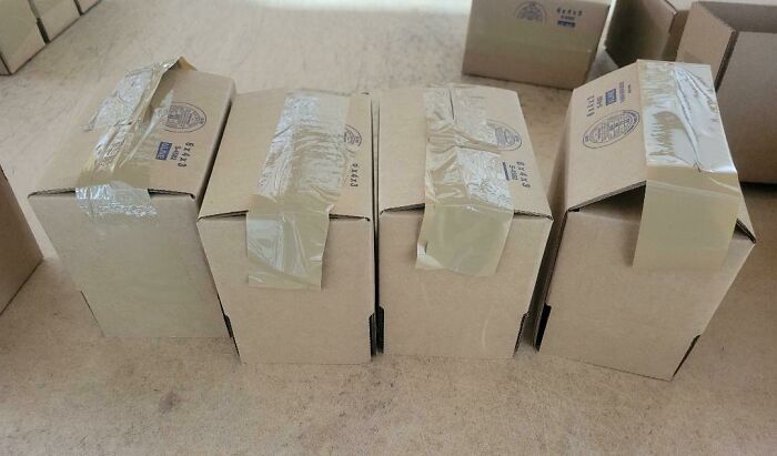 The Way My Coworker Makes Up Boxes