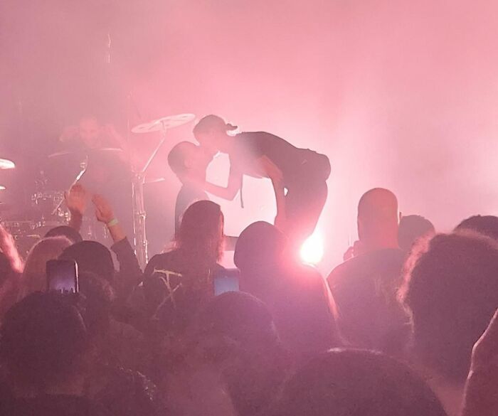 Blessed Wedding Proposal. The Singer Of The Ocean Proposed To His GF On Stage