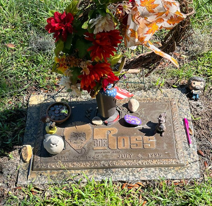 I Work At A Funeral Home And During A Service Today, Bumped Into An Old Painter