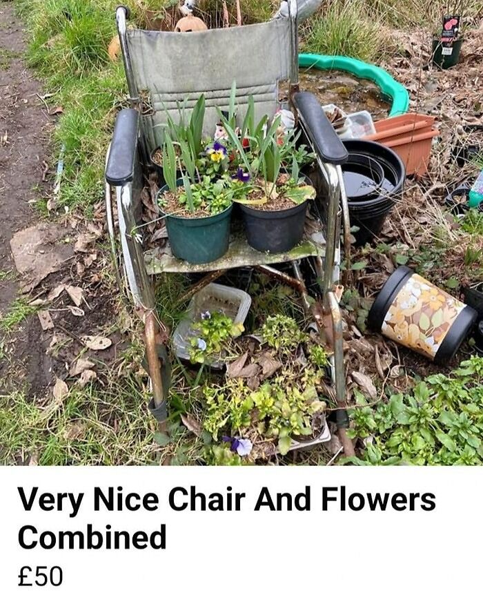 People-Selling-Goods-Online-Uninspiring-Adverts