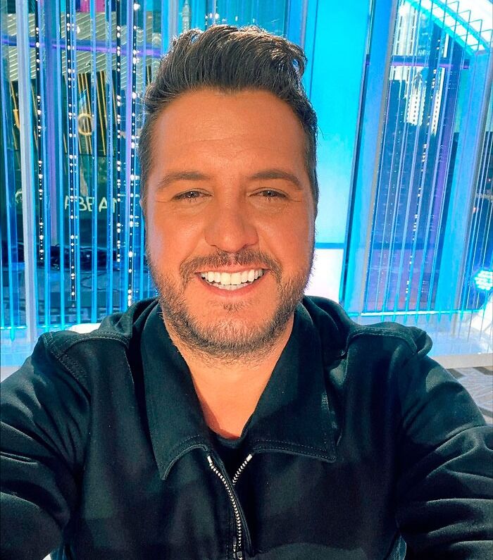 Selfie of Luke Bryan