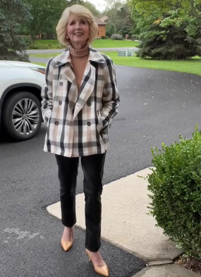 “You’re 60, You Shouldn’t Wear That”: 76 Y.O. Woman Claps Back At Her Critics And Her Response Is Inspiring “You’re 60, You Shouldn’t Wear That”: 76 Y.O. Woman Claps Back At Her Critics And Her Response Is Inspiring