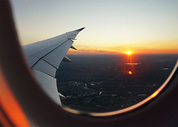 50 Eye-Opening Reasons Not To Have Kids in Today’s World