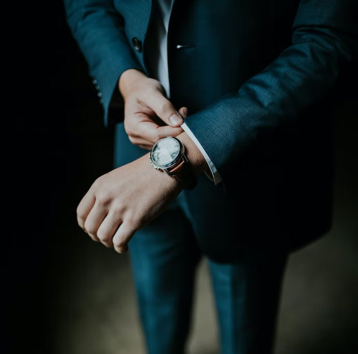 Someone Asks "Blanket NDAs Are Now Illegal, What Can You Finally Tell Us About Your Former Employer?" And 30 People Deliver