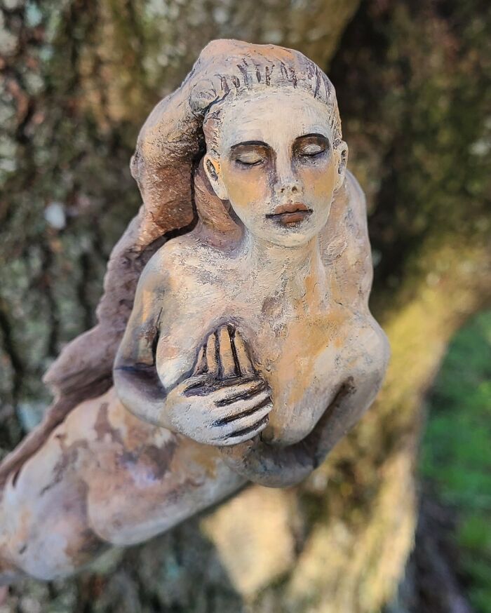 Artist Uses Driftwood To Create Stunning Sculptures (New Pics)