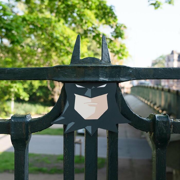 Artist Weekly Surprises Residents On The Streets Of Amsterdam With His Art