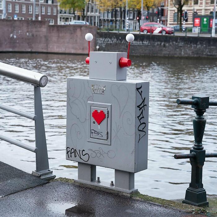 "I Make Interventions To Make People Smile": 30 Clever Interpretations Of Public Spaces Through Street Art By Frankey