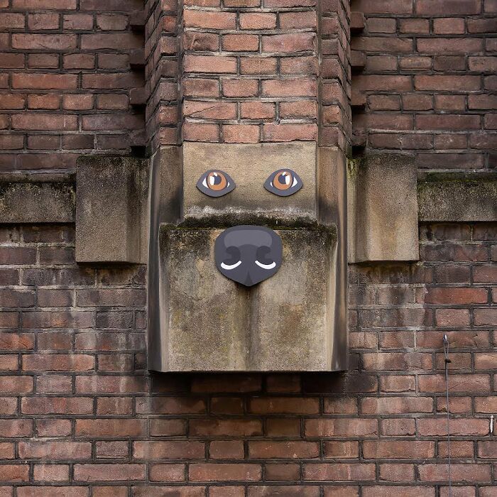 Artist Weekly Surprises Residents On The Streets Of Amsterdam With His Art