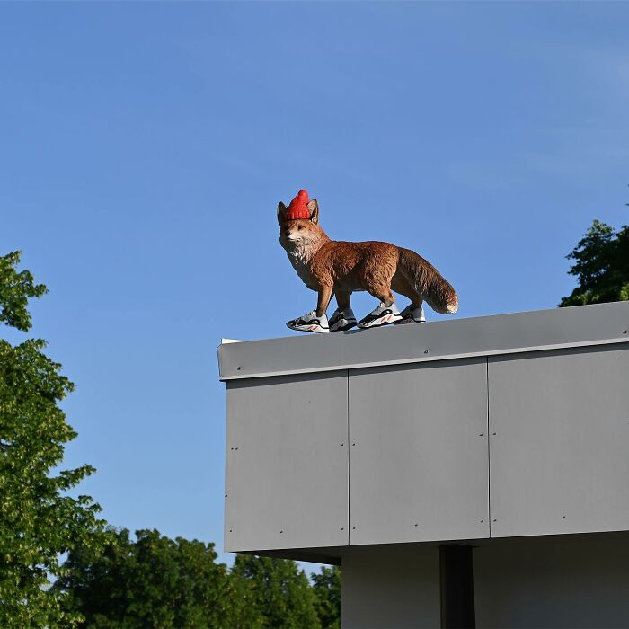 Artist Weekly Surprises Residents On The Streets Of Amsterdam With His Art