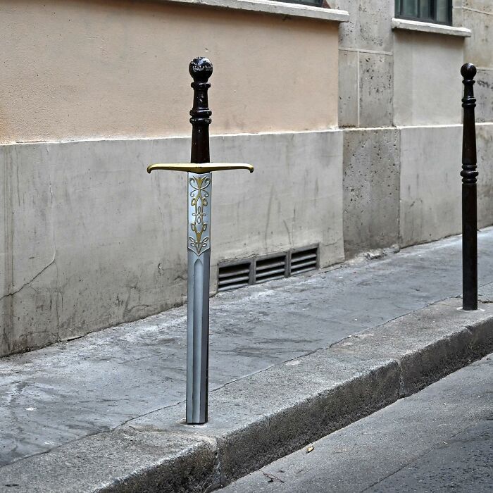 "I Make Interventions To Make People Smile": 30 Clever Interpretations Of Public Spaces Through Street Art By Frankey