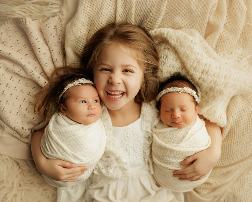 I Photographed Newborn Twins (10 Pics)
