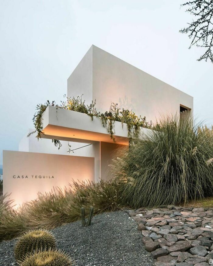 Architecture-And-Design-Hunter-Pics