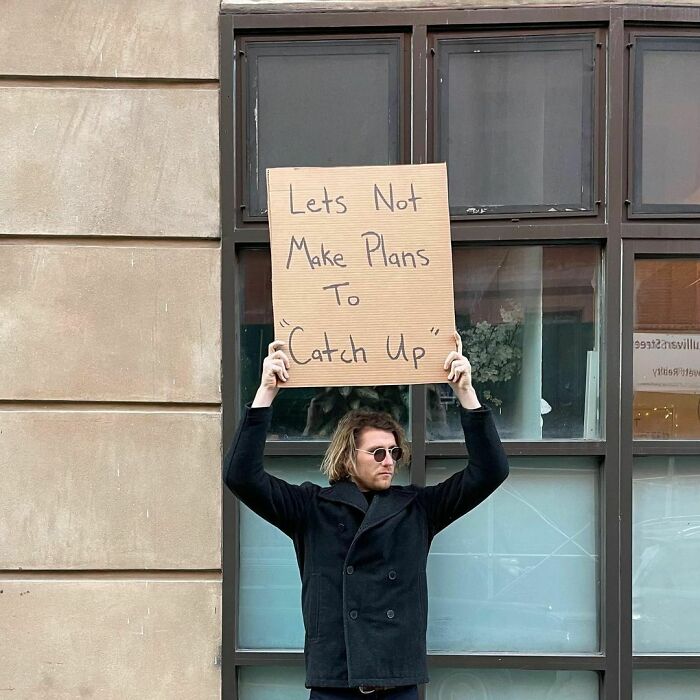 Funny-Dude-With-Sign-Protesting-Annoying-Things